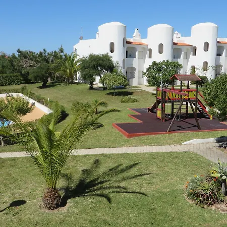 Com Piscina Em Alporchinhos Lagoa (Algarve)
