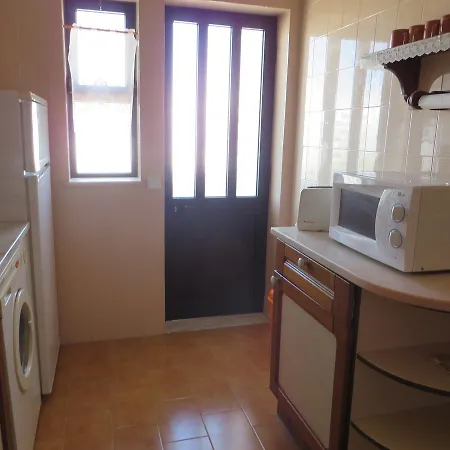 Apartamento Com Piscina Em Alporchinhos