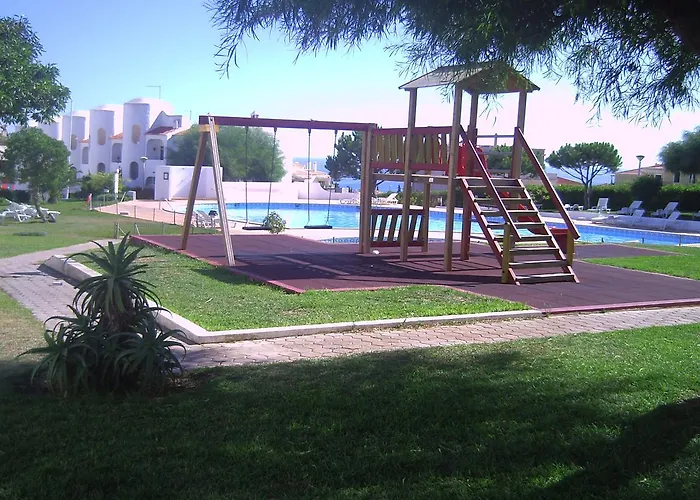 Com Piscina Em Alporchinhos *