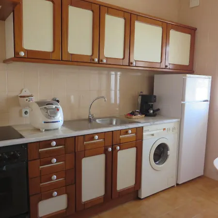 Com Piscina Em Alporchinhos * Lagoa